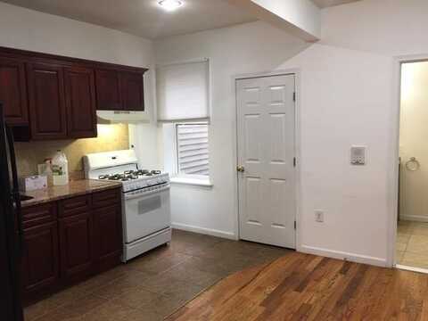 127 WEST 19TH ST, Bayonne, NJ 07002
