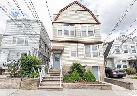 27 EAST 46TH ST, Bayonne, NJ 07002