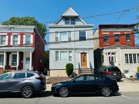11 WEST 31ST ST, Bayonne, NJ 07002