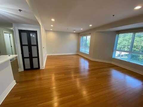 636 5TH ST, Hoboken, NJ 07030