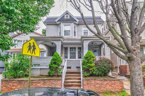 27 WEST 4TH ST, Bayonne, NJ 07002