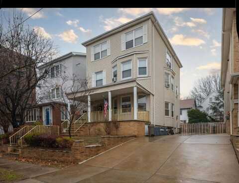 97-99 WEST 39TH ST, Bayonne, NJ 07002