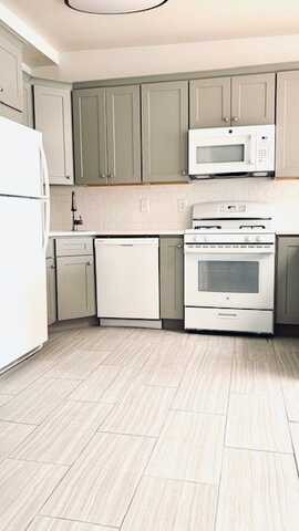 200 CHRISTOPHER COLUMBUS DR, JC, Downtown, NJ 07302