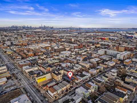 43 WEST 19TH ST, Bayonne, NJ 07002