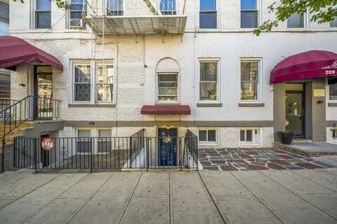 209 48TH ST, Union City, NJ 07087