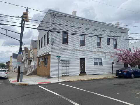 468 AVENUE A, Bayonne, NJ 07002