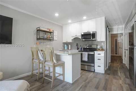40 Folly Field Road, Hilton Head Island, SC 29928