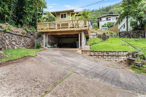 2465 Lamaku Place, Honolulu, HI 96816
