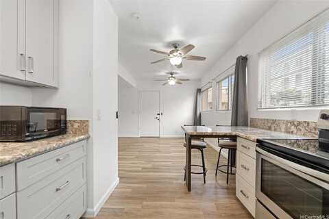 1447 Kewalo Street, Honolulu, HI 96822