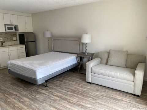 364 Seaside Avenue, Honolulu, HI 96815