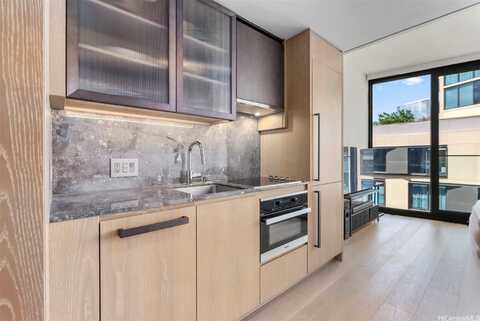 1000 Auahi Street, Honolulu, HI 96814