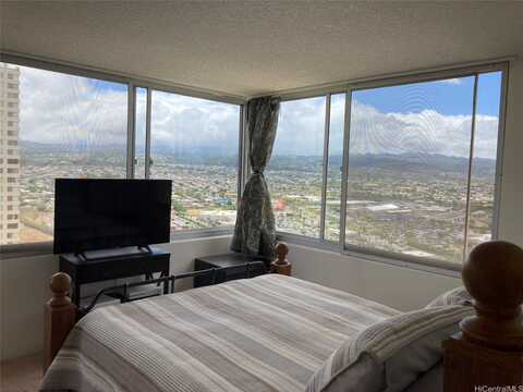 1060 Kamehameha Highway, Pearl City, HI 96782