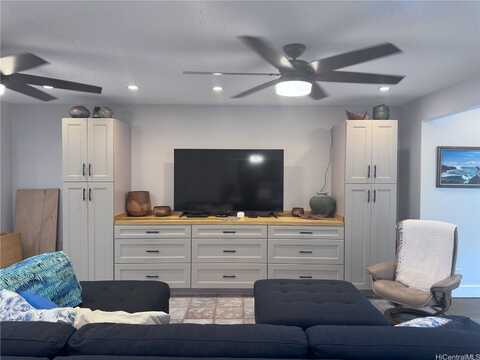 575 Keolu Drive, Kailua, HI 96734