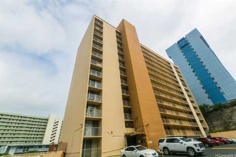 801 Ala Nioi Place, Honolulu, HI 96818