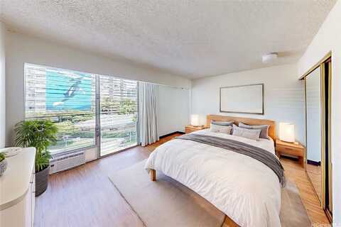 1911 Kalakaua Avenue, Honolulu, HI 96815