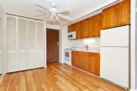 1655 Makaloa Street, Honolulu, HI 96814