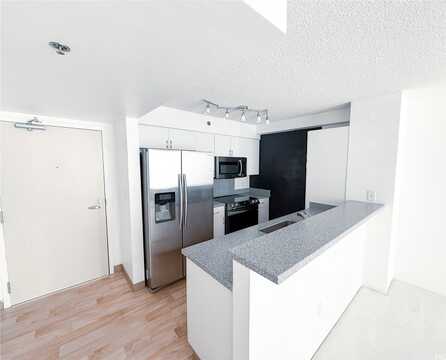 215 N King Street, Honolulu, HI 96817