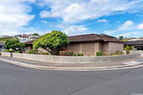 3504 Ala Hapuu Street, Honolulu, HI 96818