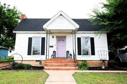1406 Ford Street, Llano, TX 78643