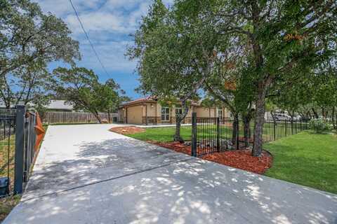 212 Knights Row, Cottonwood Shores, TX 78657