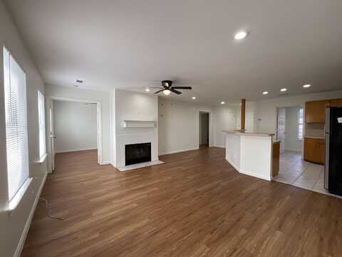 405 Green Leaf, Horseshoe Bay, TX 78657