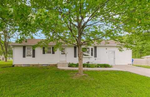 4 N 9th Street, Louisburg, KS 66053