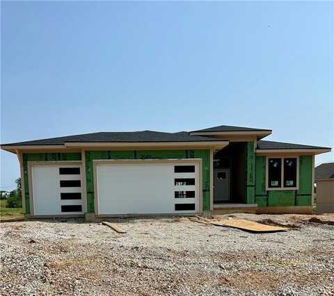 6031 Apache Street, Shawnee, KS 66226