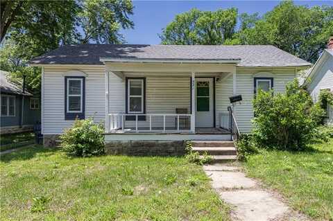 521 S 12th Street, Independence, KS 67301
