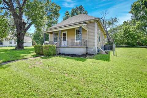 320 Allcutt Avenue, Bonner Springs, KS 66012