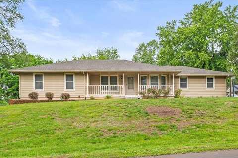 102 N HARRISON Street, Freeman, MO 64746