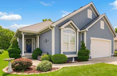 3824 NW Chapman Drive, Blue Springs, MO 64015