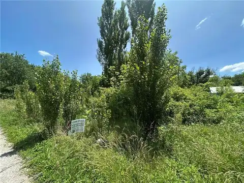 90 Red Hawk Lane, Mound City, KS 66056