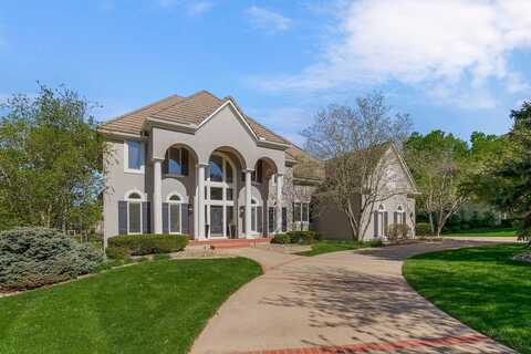 9705 Sunset Circle, Lenexa, KS 66220