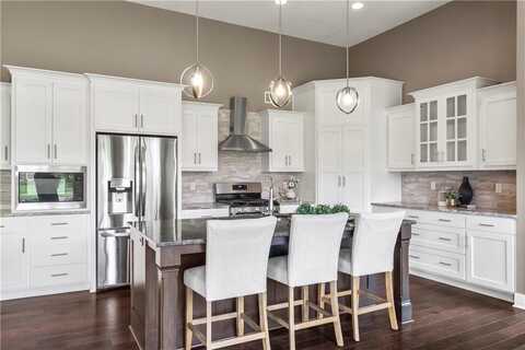 8756 Houston Street, Lenexa, KS 66227