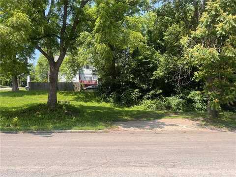 2105 N 10th Street, Kansas City, KS 66104