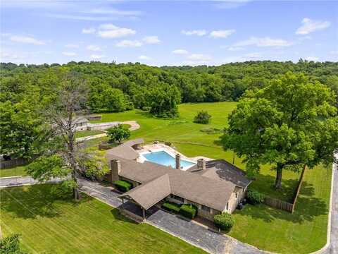 11300 Military Club Road, Kansas City, MO 64138