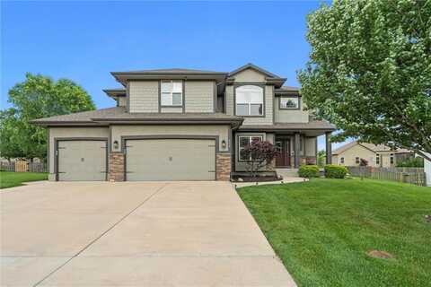 514 NE Viewpark Drive, Lees Summit, MO 64086