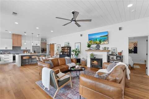 39000 E 215th Road, Kingsville, MO 64061