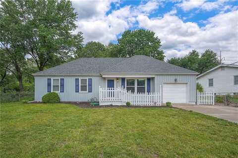 6204 N Michigan Avenue, Gladstone, MO 64118