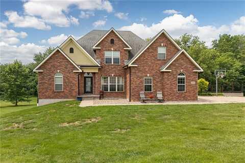 11109 Club View Drive, Saint Joseph, MO 64505