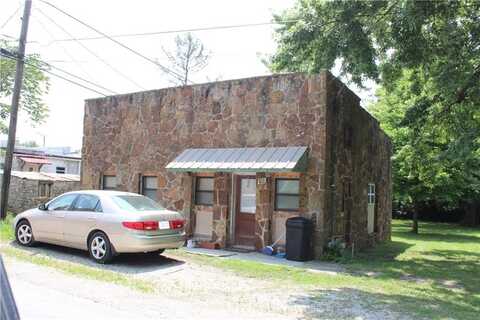 706 Church Street, Golden City, MO 64748
