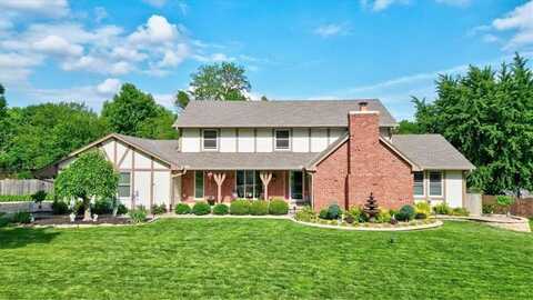 203 NW Donovan Road, Lees Summit, MO 64063
