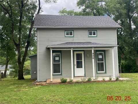 906 Cherokee Street, Oskaloosa, KS 66066