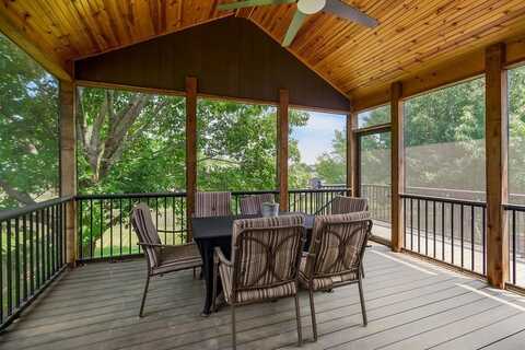 11601 N Manning Avenue, Kansas City, MO 64157