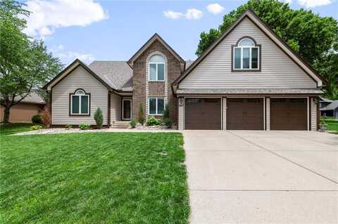 3917 SW Windjammer Court, Lees Summit, MO 64082