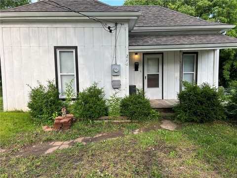 211 Suddarth Street, Liberty, MO 64068