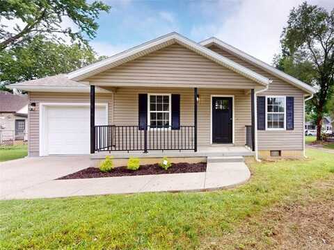 118 W Hickory Street, Nevada, MO 64772