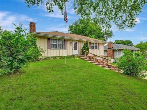 610 Morgan Street, Lansing, KS 66043