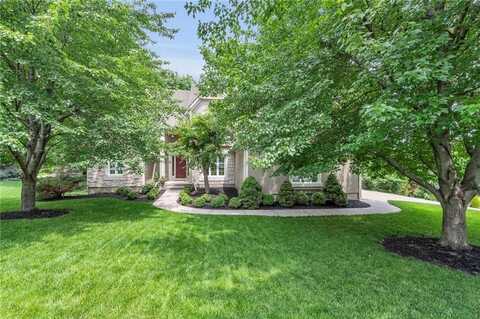 5733 NW North pointe Terrace, Parkville, MO 64152