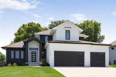 1245 NE Goshen Drive, Lees Summit, MO 64064